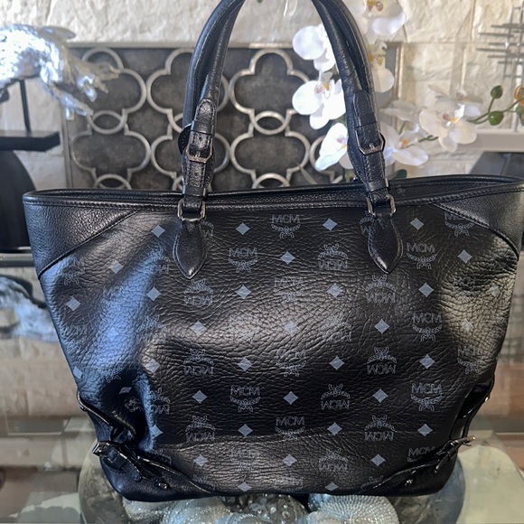 MCM Leather Tote - Picture 2 of 15